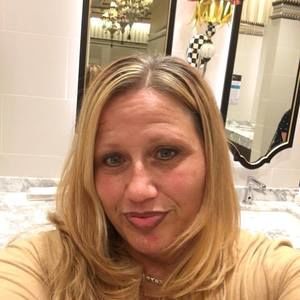 Meet your Posher, Becky